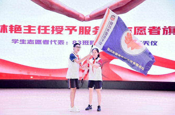 娃娃们开的“时间银行”,爸爸妈妈纷纷赶来当“储户”了! 娃娃们开的“时间银行”,爸爸妈妈纷纷赶来当“储户”了!