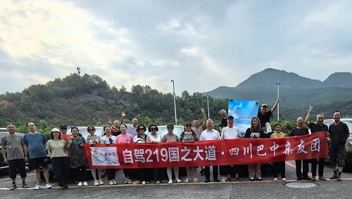 行走萬里邊疆國道 領略祖國大好山河 行走萬里邊疆國道 領略祖國大好山河