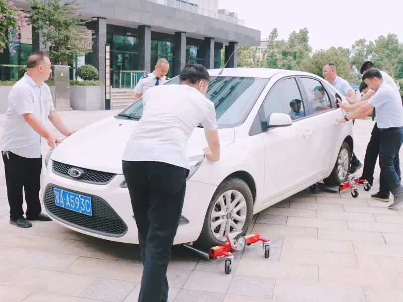 华科物业组建华科科技园应急服务站,为园区安全筑牢防线 华科物业组建华科科技园应急服务站,为园区安全筑牢防线