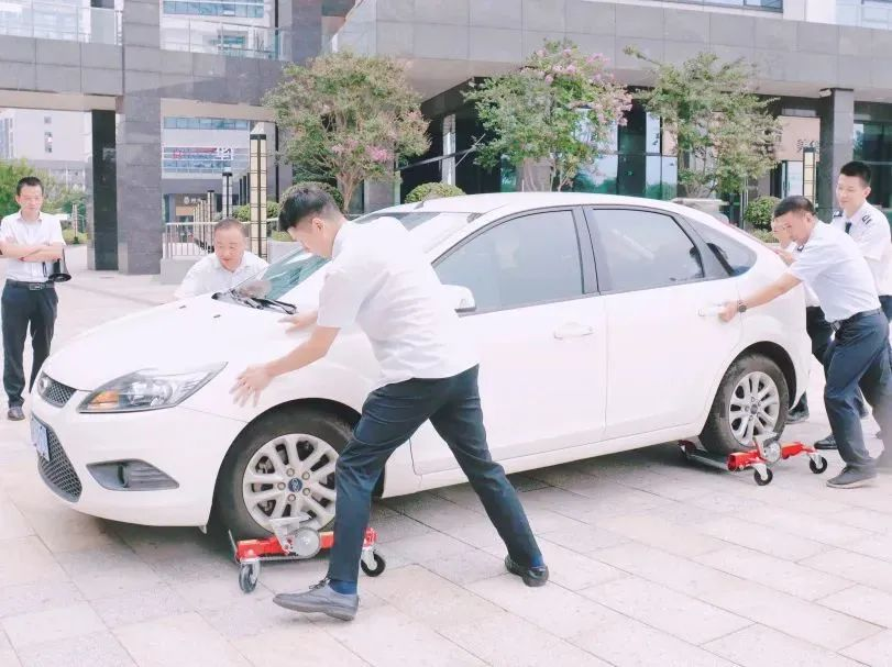 华科物业组建华科科技园应急服务站,为园区安全筑牢防线 华科物业组建华科科技园应急服务站,为园区安全筑牢防线