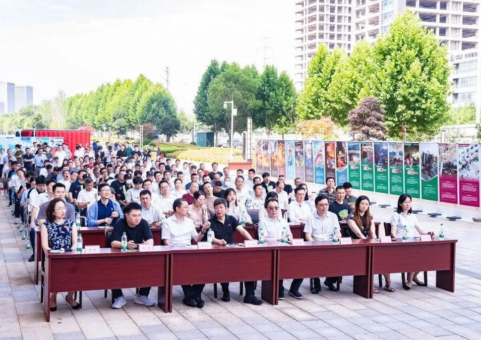 华科科技园启动安全生产月,华科育新联合众单位共筑安全防线 华科科技园启动安全生产月,华科育新联合众单位共筑安全防线