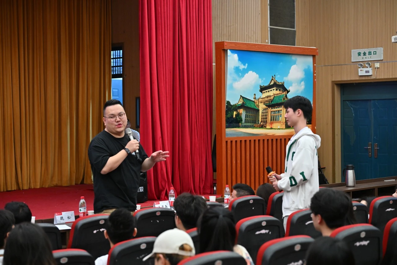 武大篇·“育苗行动”宣讲会｜携手珞珈论坛，共筑青年创梦