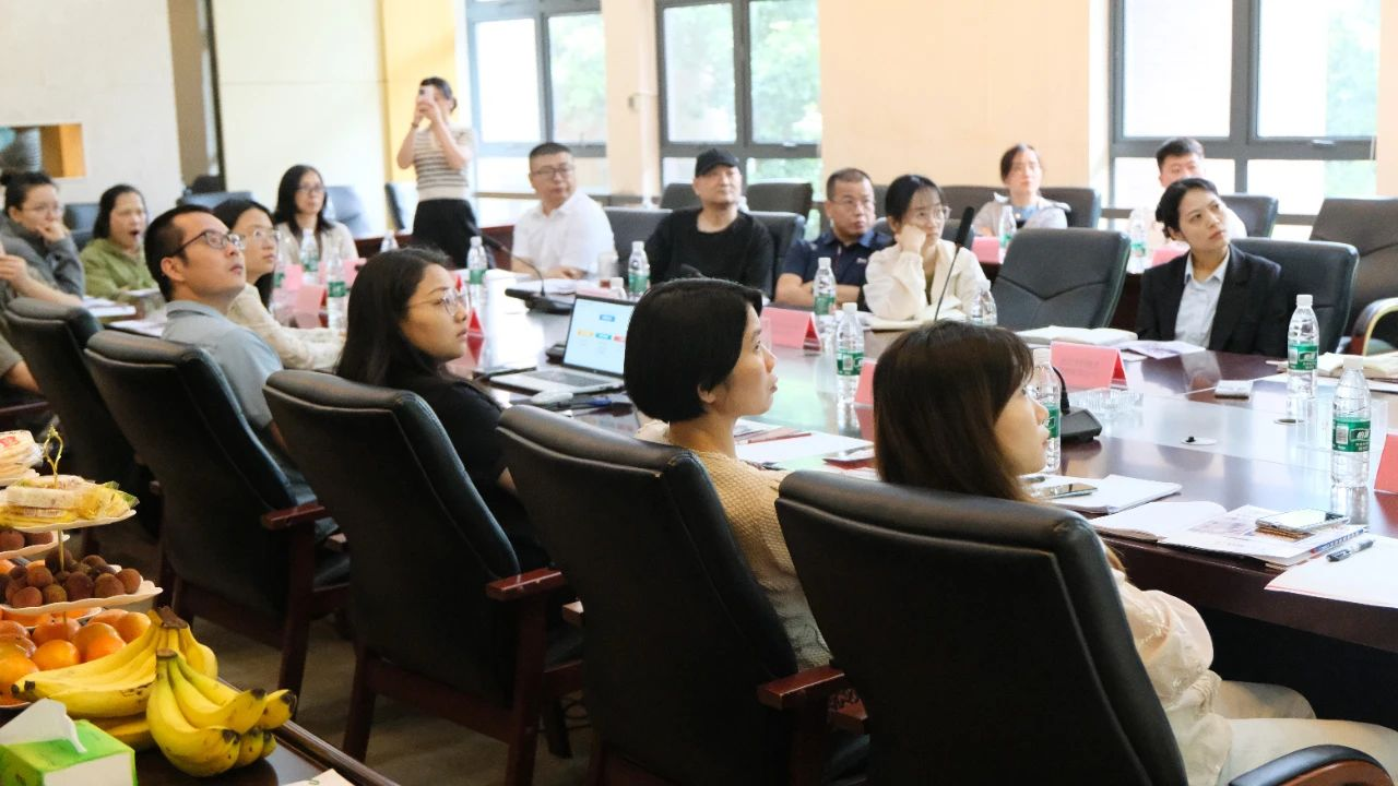 2024年税务新规及风险防范培训活动在光谷微创新实验室成功举办 2024年税务新规及风险防范培训活动在光谷微创新实验室成功举办