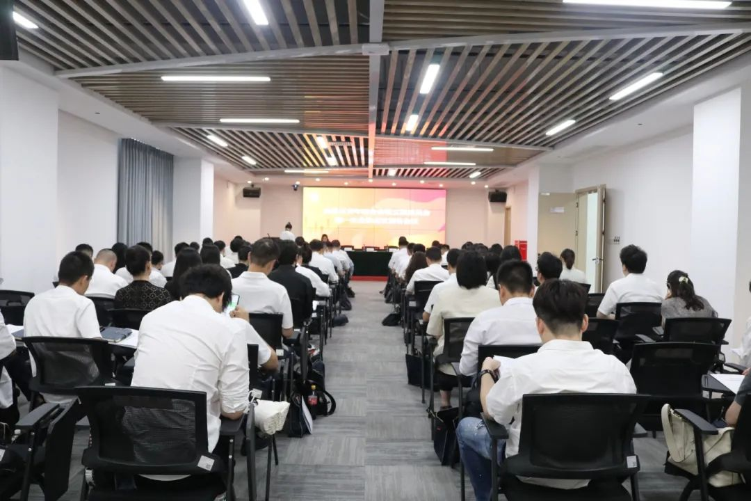 武昌区青年联合会第五届委员会第一次全体会议在鄂港澳青创园召开 武昌区青年联合会第五届委员会第一次全体会议在鄂港澳青创园召开