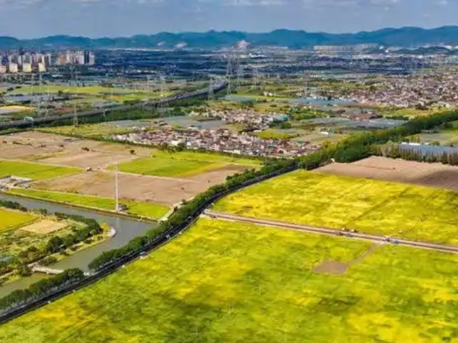 人民日报：全域土地综合整治 助力和美乡村建设