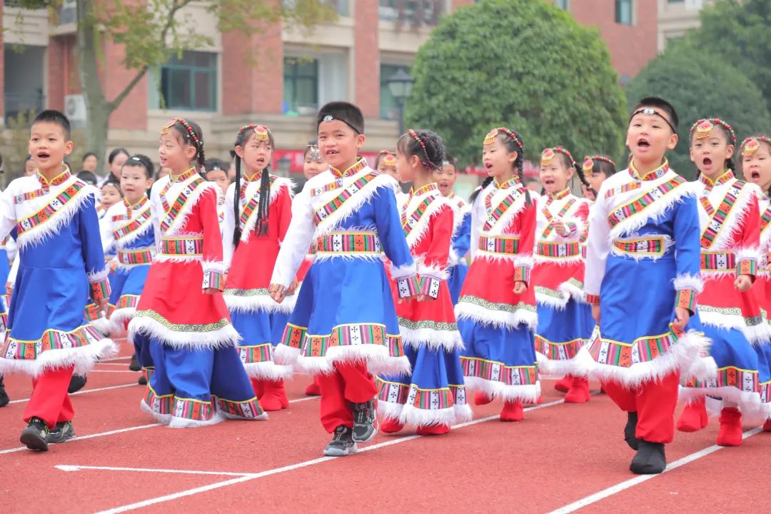 悦动悦青春，活力燃金秋——成都王府第九届秋季田径运动会