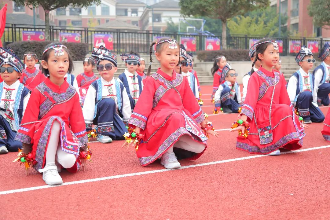 悦动悦青春，活力燃金秋——成都王府第九届秋季田径运动会