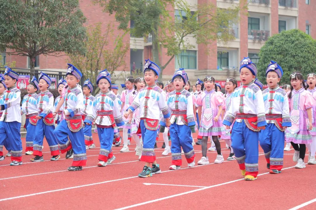 悦动悦青春，活力燃金秋——成都王府第九届秋季田径运动会