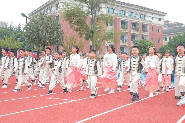 悦动悦青春，活力燃金秋——成都王府第九届秋季田径运动会