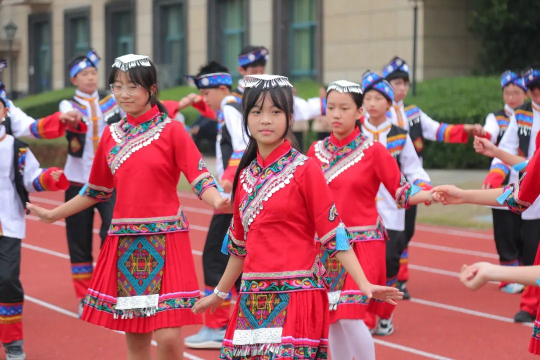 悦动悦青春，活力燃金秋——成都王府第九届秋季田径运动会