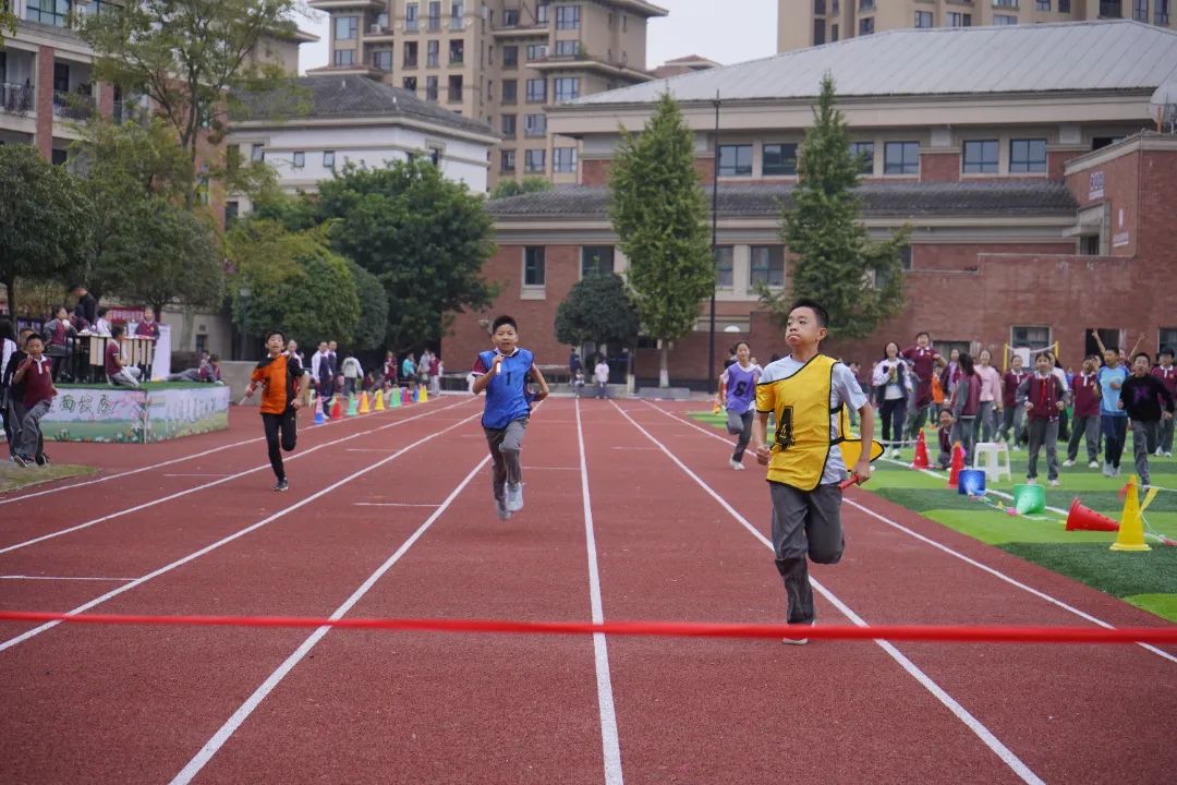 悦动悦青春，活力燃金秋——成都王府第九届秋季田径运动会