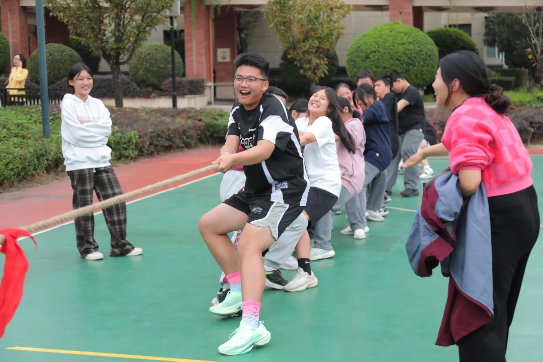 悦动悦青春，活力燃金秋——成都王府第九届秋季田径运动会