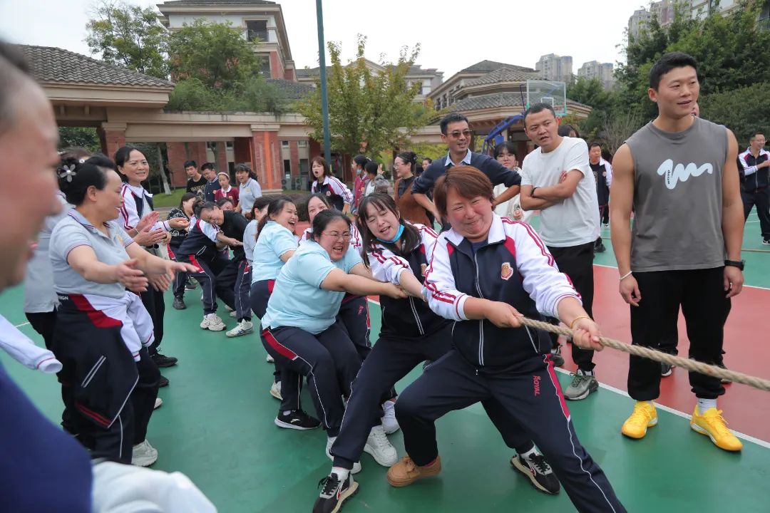 悦动悦青春，活力燃金秋——成都王府第九届秋季田径运动会