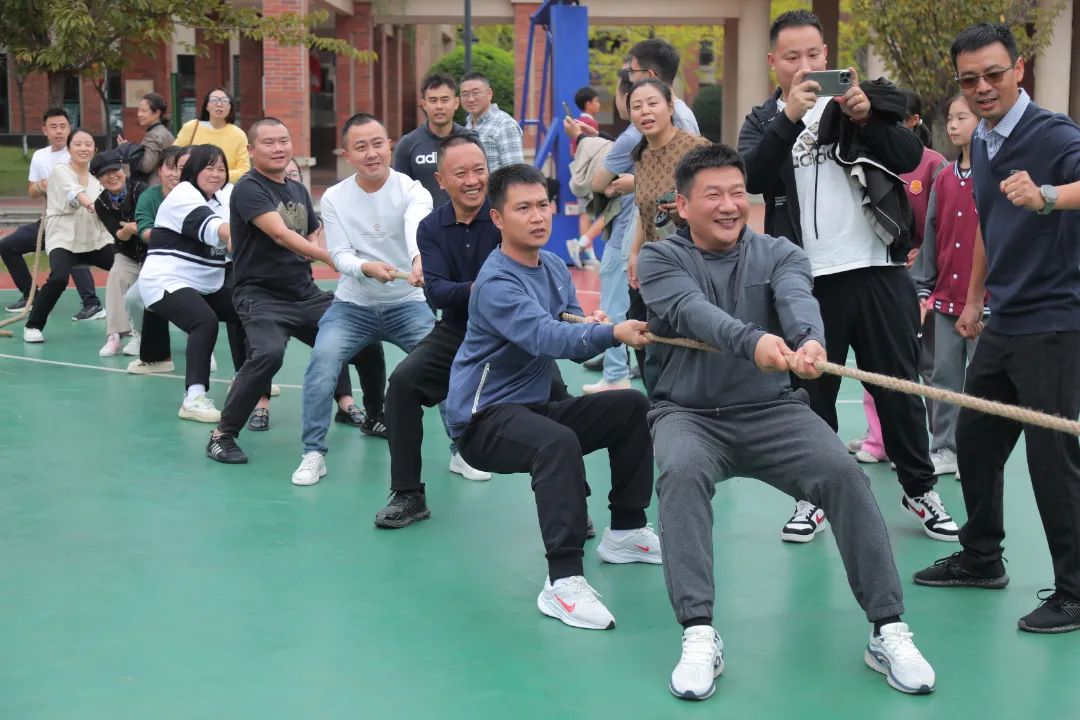悦动悦青春，活力燃金秋——成都王府第九届秋季田径运动会