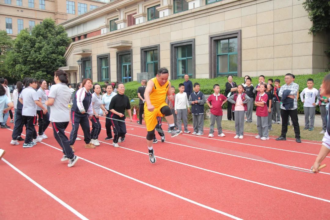 悦动悦青春，活力燃金秋——成都王府第九届秋季田径运动会