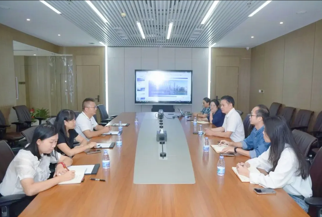 广东省电路板行业协会秘书长项百春莅临广东迪奥总部参观交流