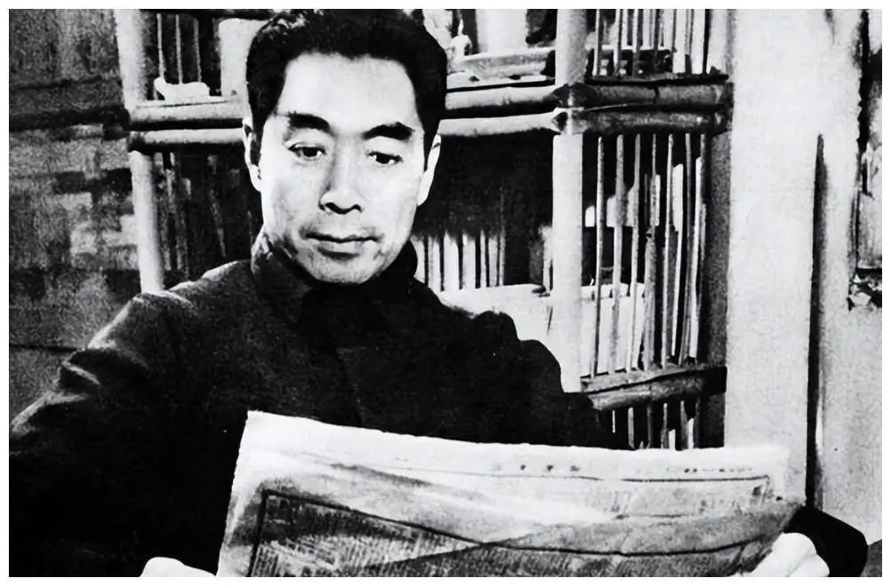 叛党名将时隔30年后回国,1981年邓颖超认出他:恩来找你找得好苦 叛党名将时隔30年后回国,1981年邓颖超认出他:恩来找你找得好苦