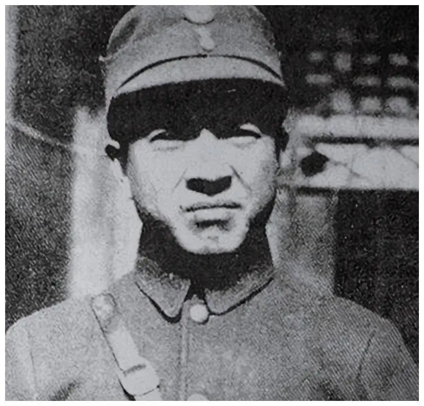 叛党名将时隔30年后回国,1981年邓颖超认出他:恩来找你找得好苦 叛党名将时隔30年后回国,1981年邓颖超认出他:恩来找你找得好苦