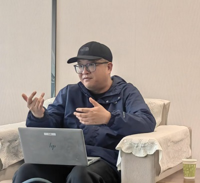 海康威视消防解决方案总监姚弋来公司交流