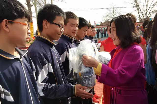 第76所 包頭市九原區(qū)尚赫董麗萍沙河第五學校 第76所 包頭市九原區(qū)尚赫董麗萍沙河第五學校