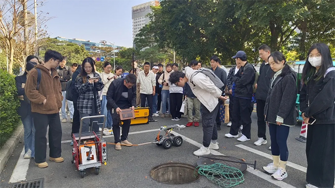 施罗德再次受邀走进清华大学深圳国际研究生院授课