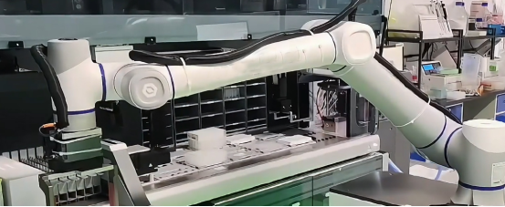 破解 CNC 車間痛點,富唯智能機器人 “放大招” 破解 CNC 車間痛點,富唯智能機器人 “放大招”