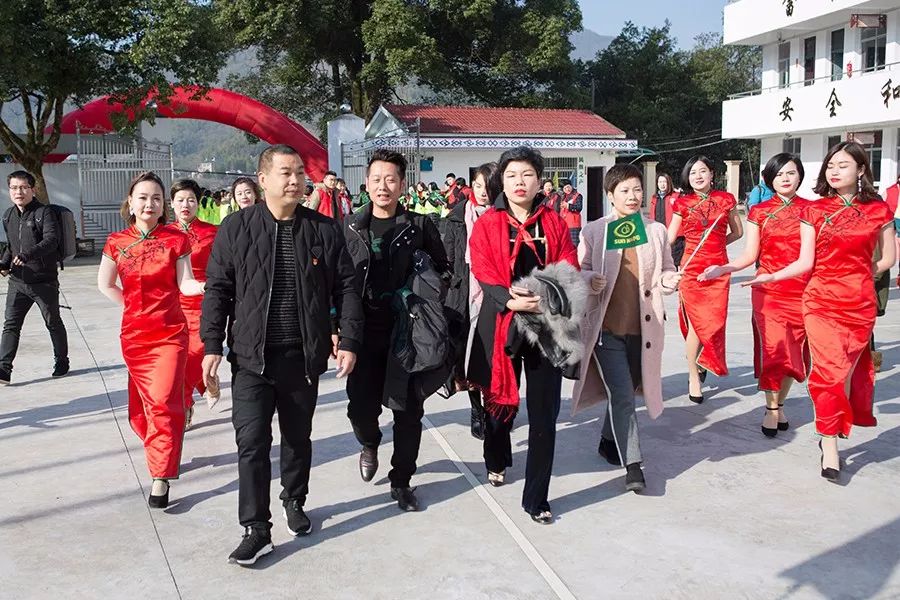 第141所 衢州市龍游縣沐塵畬族尚赫王榮弟小學(xué) 第141所 衢州市龍游縣沐塵畬族尚赫王榮弟小學(xué)