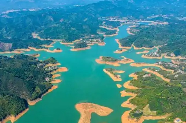 守护耕地红线：禁止在耕地上盖房的深远意义