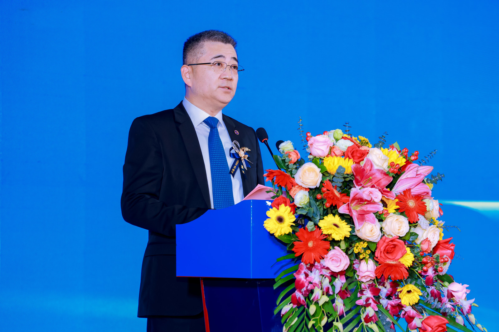 中国南山旗下华南建材举办成立四十周年庆祝活动 中国南山旗下华南建材举办成立四十周年庆祝活动