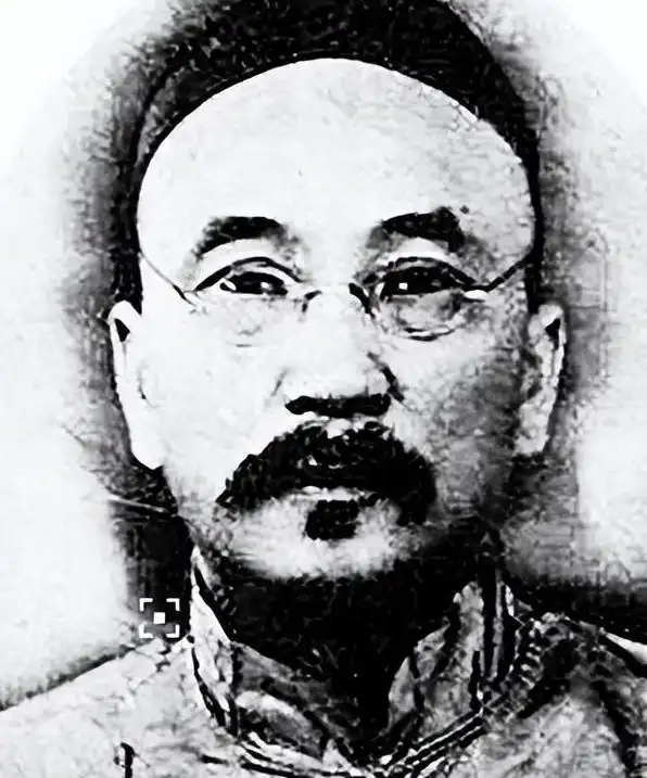 民国首任总理唐绍仪,蒋介石怕其叛变,利用其爱好将其杀害 民国首任总理唐绍仪,蒋介石怕其叛变,利用其爱好将其杀害