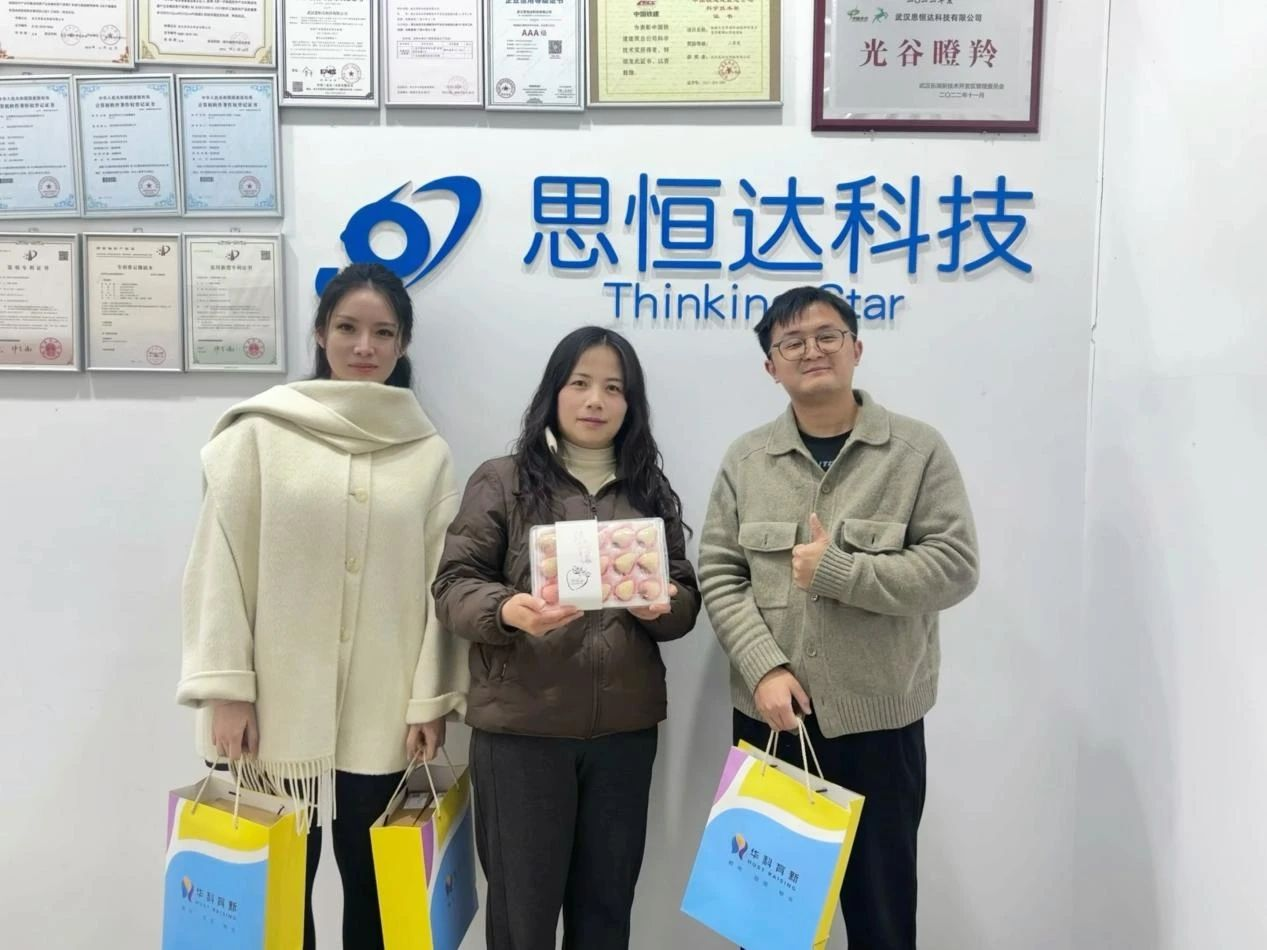 致敬她力量 | 当妇女节遇见“铿锵创业人”