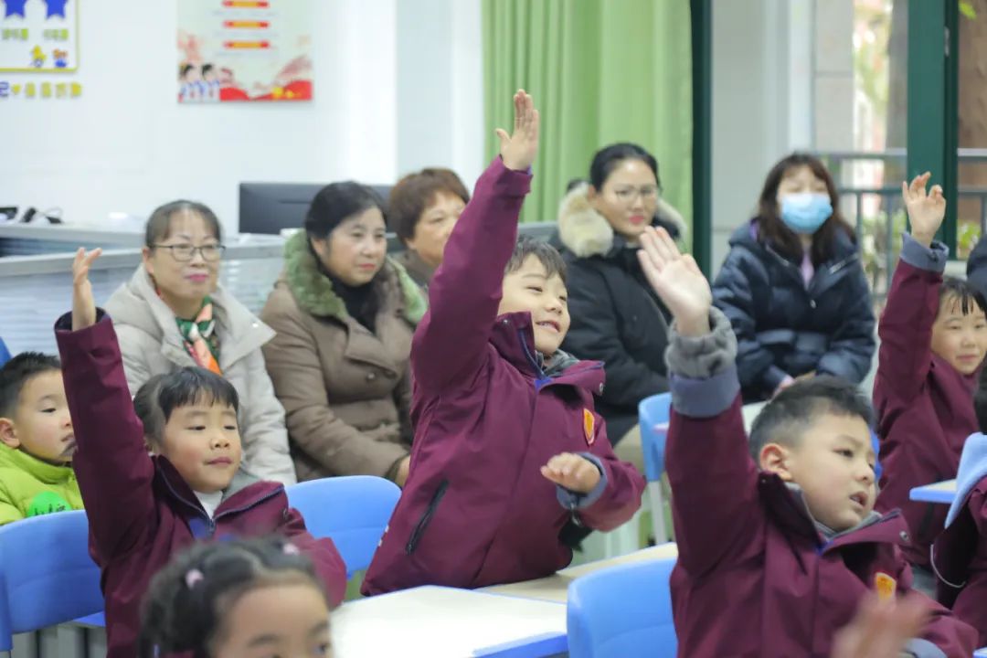衔接有方，拔节无声——成都王府外国语学校2025秋季幼小衔接班开始招生啦！