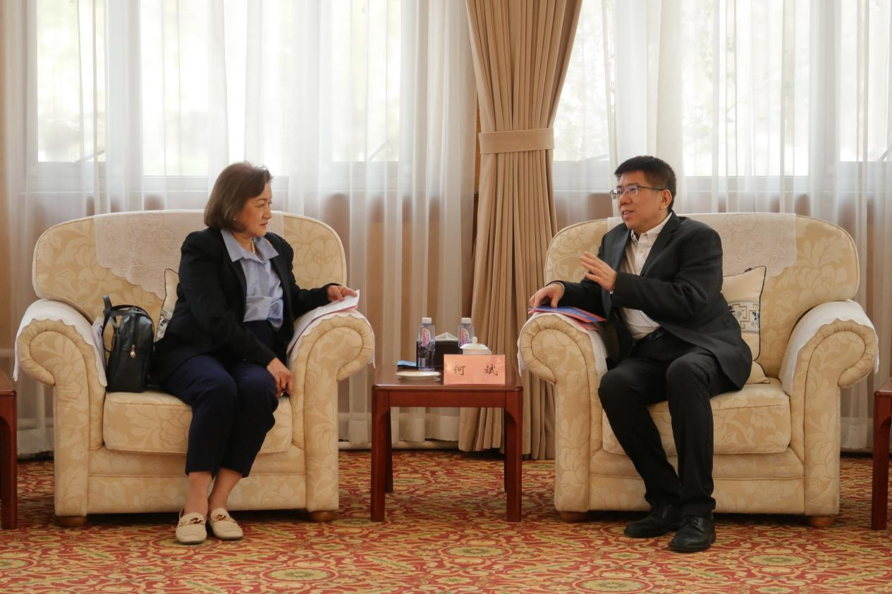 何斌会长会见泰国农业部及亚洲国际贸易投资商会代表团