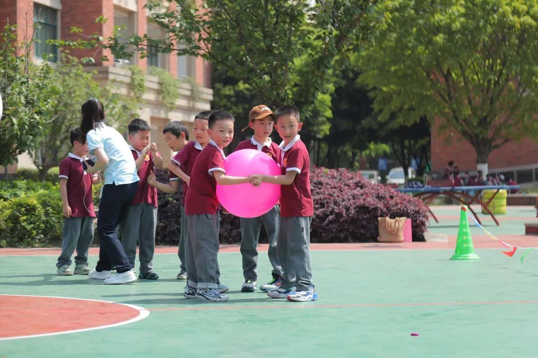 运动充满乐趣，快乐激活生命——成都王府第五届趣味运动会圆满举行