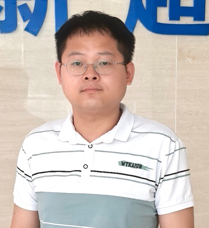 Bai Junli