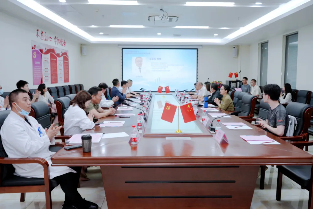 【院内新闻】广东省胸部疾病学会肿瘤遗传专委会多学科学术沙龙会在我院圆满举办! 【院内新闻】广东省胸部疾病学会肿瘤遗传专委会多学科学术沙龙会在我院圆满举办!