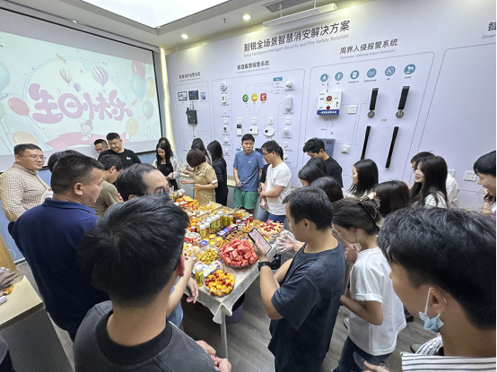  4月员工生日会丨温暖相伴，快乐同行！