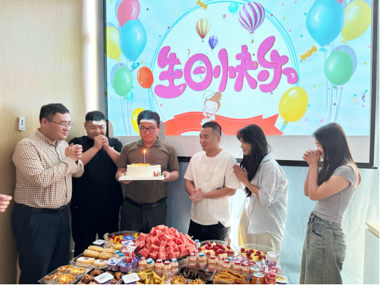  4月员工生日会丨温暖相伴，快乐同行！