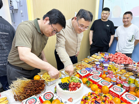 4月员工生日会丨温暖相伴，快乐同行！
