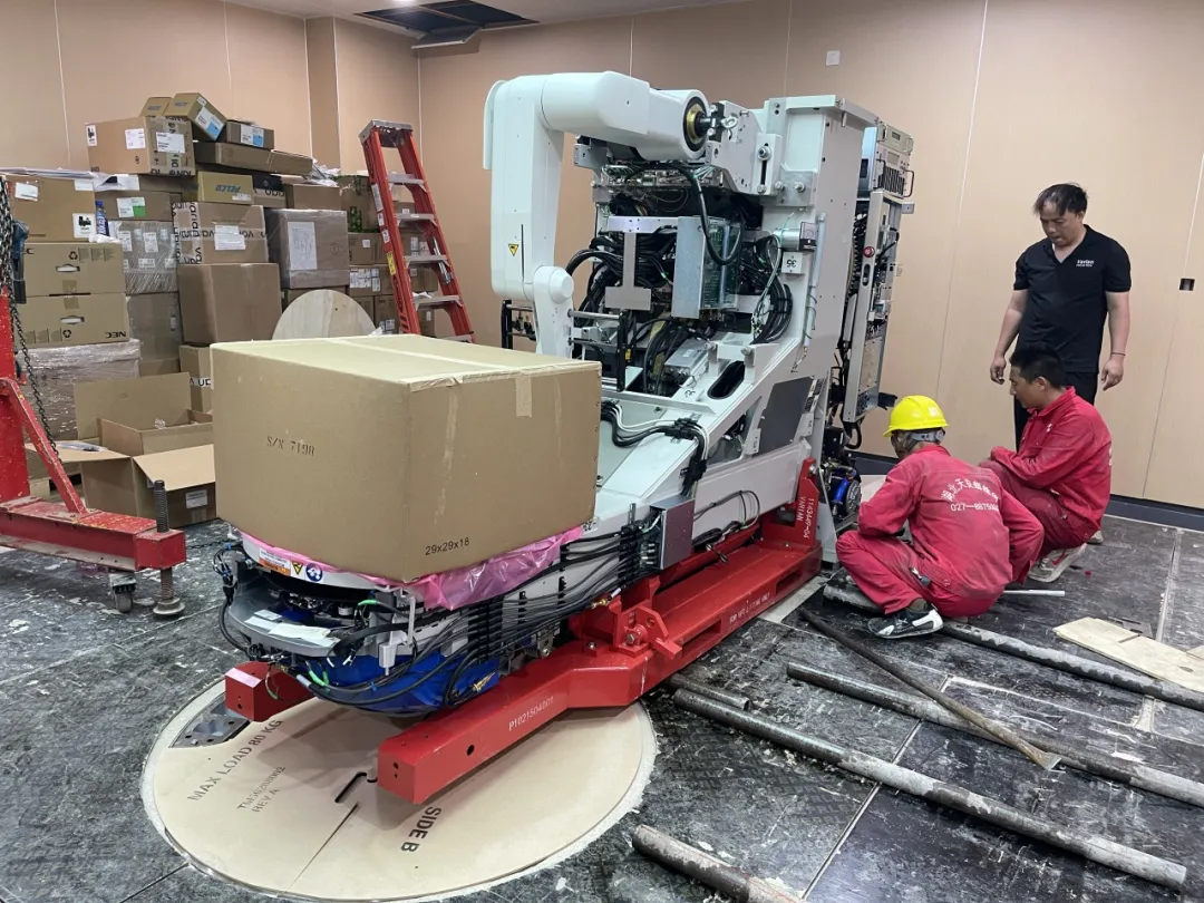 院内新闻|科技赋能医疗 守护生命之光——我院五一期间成功引进两台国际顶尖放疗设备 院内新闻|科技赋能医疗 守护生命之光——我院五一期间成功引进两台国际顶尖放疗设备