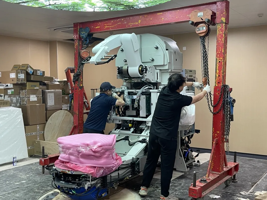 院内新闻|科技赋能医疗 守护生命之光——我院五一期间成功引进两台国际顶尖放疗设备 院内新闻|科技赋能医疗 守护生命之光——我院五一期间成功引进两台国际顶尖放疗设备