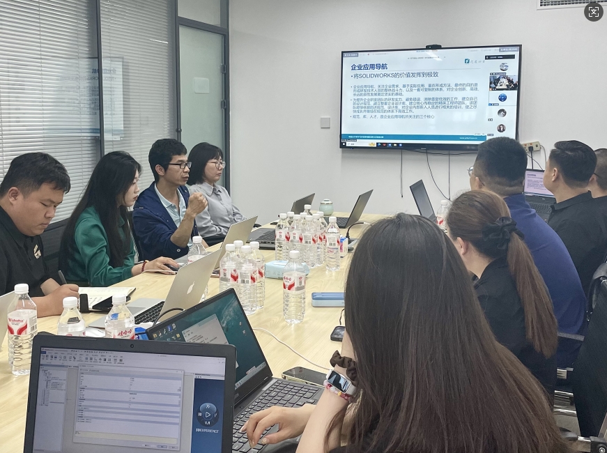 新生力量训练营正式启动 以人才孵化驱动解决方案升级 新生力量训练营正式启动 以人才孵化驱动解决方案升级