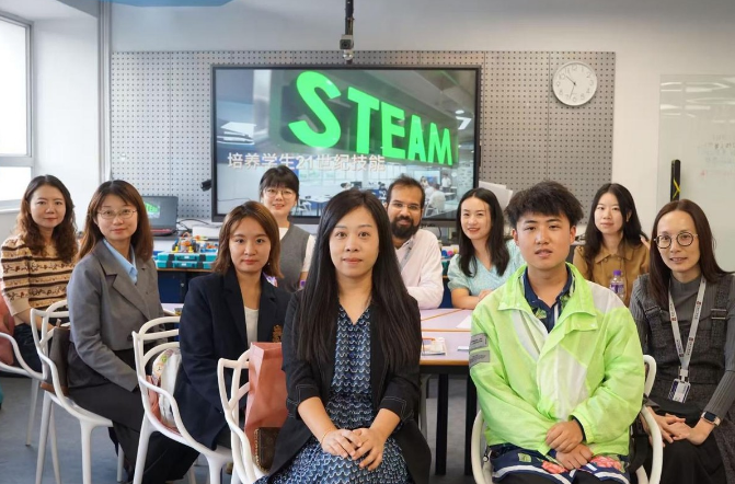 寻找四川“宝藏”老师 | 余秋媛:学生自信走出考场,便是我的高光时刻 寻找四川“宝藏”老师 | 余秋媛:学生自信走出考场,便是我的高光时刻