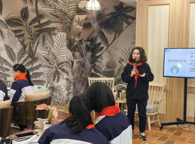 生活老师心理健康课堂：从“心”出发，让“家”温暖