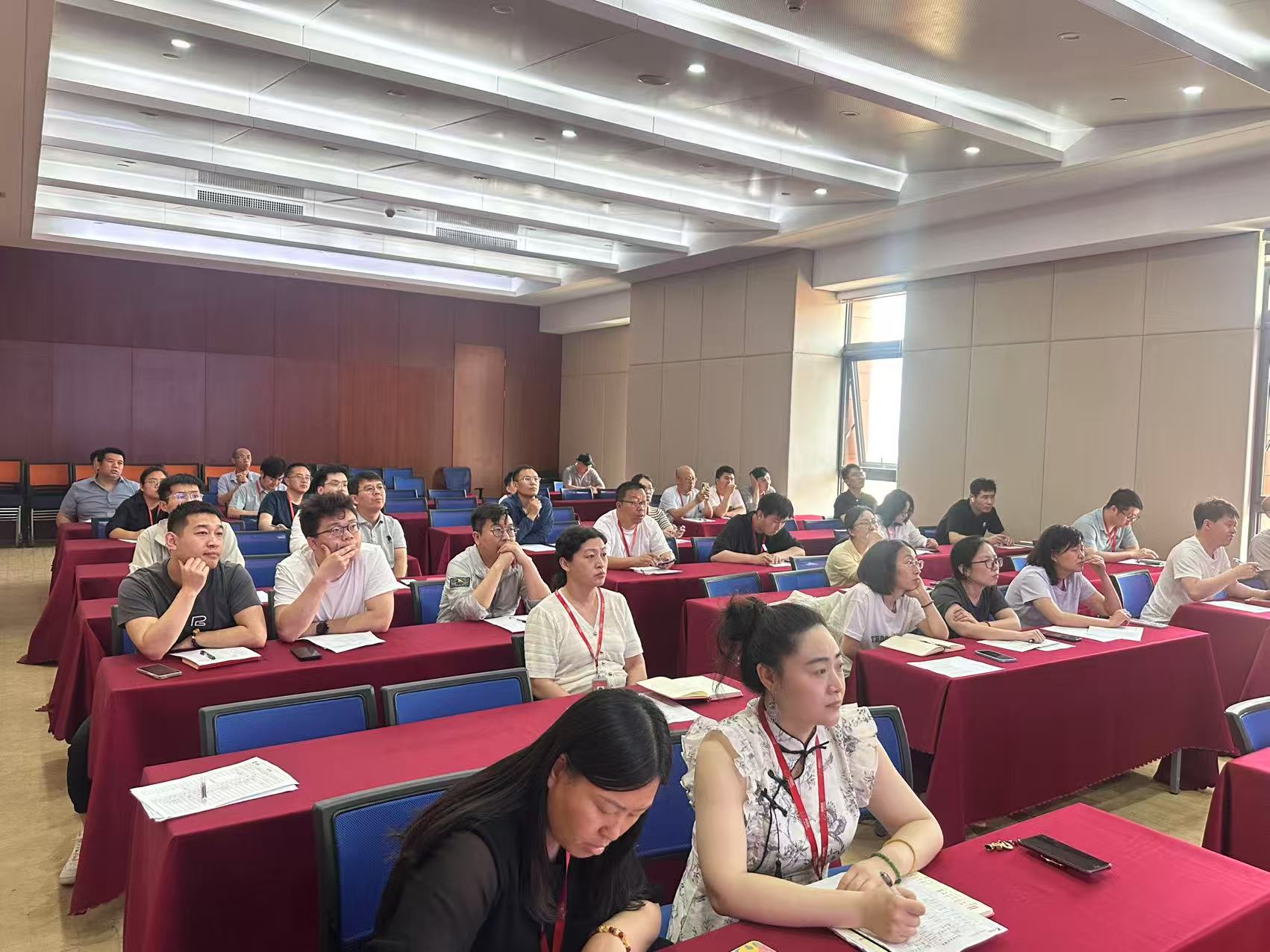2025年第七期幕墻單元體生產(chǎn)流水線介紹及工廠報(bào)價(jià)分析培訓(xùn)
