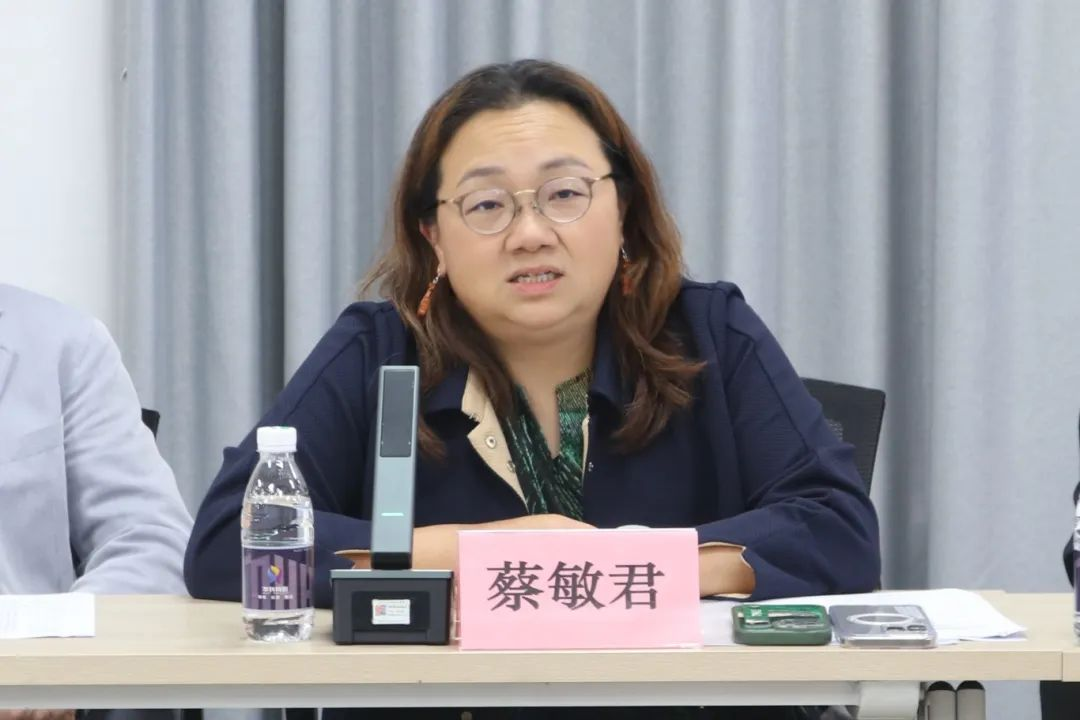 2025“鄂港澳青年企业家交流活动”在鄂港澳青创园圆满举行 2025“鄂港澳青年企业家交流活动”在鄂港澳青创园圆满举行