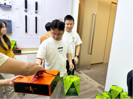 粽情端午，情暖人心，刻銳集團祝您節日安康！
