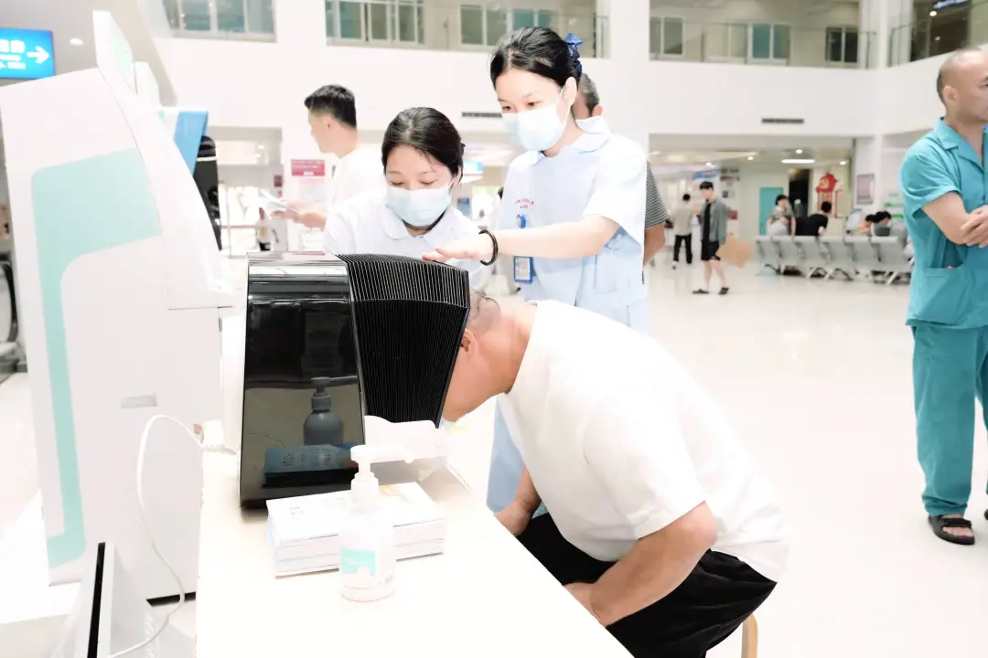 院内新闻|“以医者仁心护银龄之美——香港宝典宝典免费资料大全香港宝典宝典免费资料大全成功开展全国护肤日多学科义诊” 院内新闻|“以医者仁心护银龄之美——香港宝典宝典免费资料大全香港宝典宝典免费资料大全成功开展全国护肤日多学科义诊”