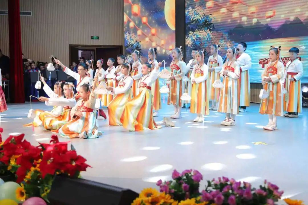兴趣课程润心灵，五育融合创未来——成都王府2024-2025学年第二学期兴趣课表彰大会