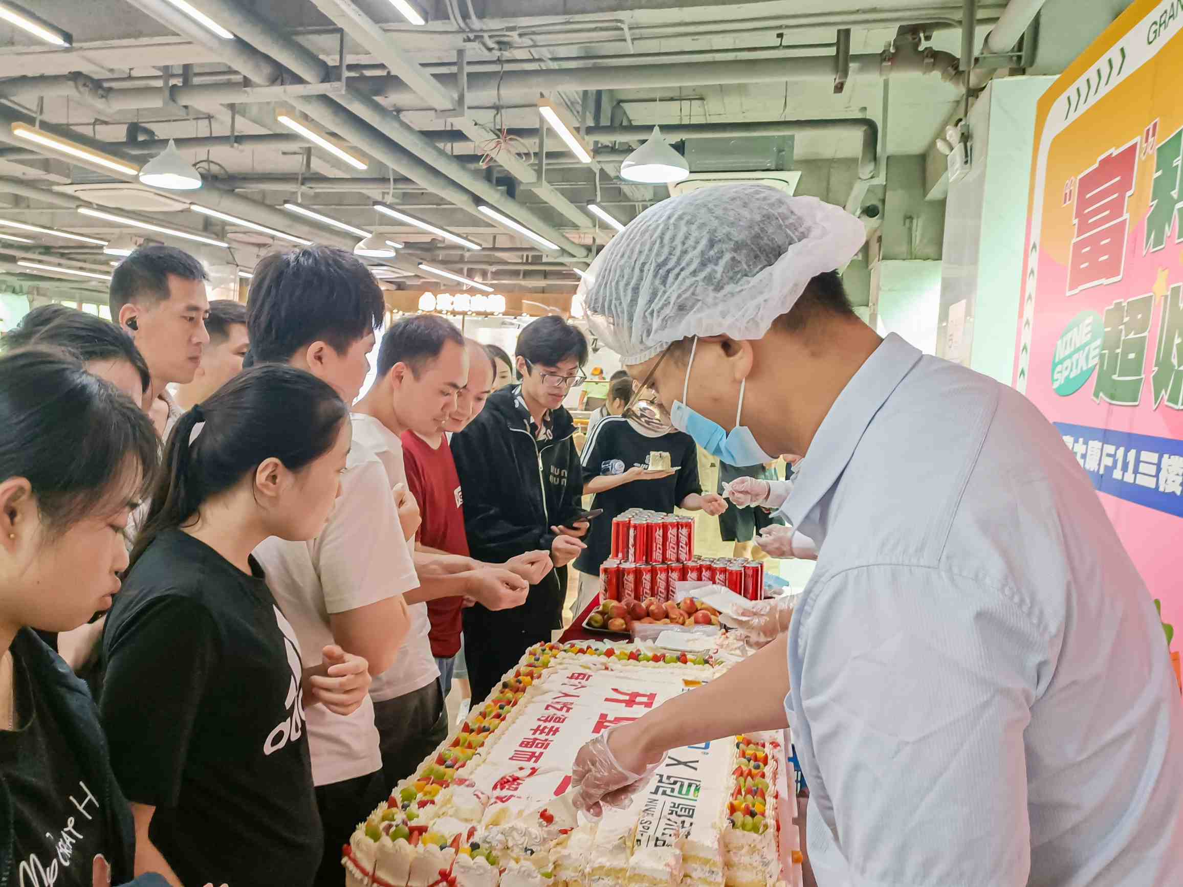 龙华富士康鼎禾盛餐厅开业 | 四大餐线舌尖诱惑,抽奖福利嗨翻全场 龙华富士康鼎禾盛餐厅开业 | 四大餐线舌尖诱惑,抽奖福利嗨翻全场